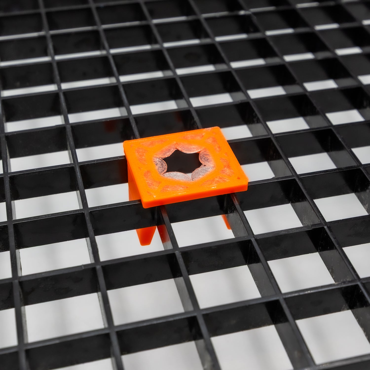 FragLoc™ – Egg Crate Snap-In Frag Plug Holders (Pack of 5) - Animals & Pet Supplies